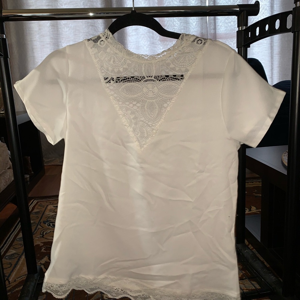 White shirt - Picture 2 of 2